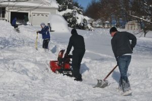 Can Snow Blowers Be Used on Gravel Driveways