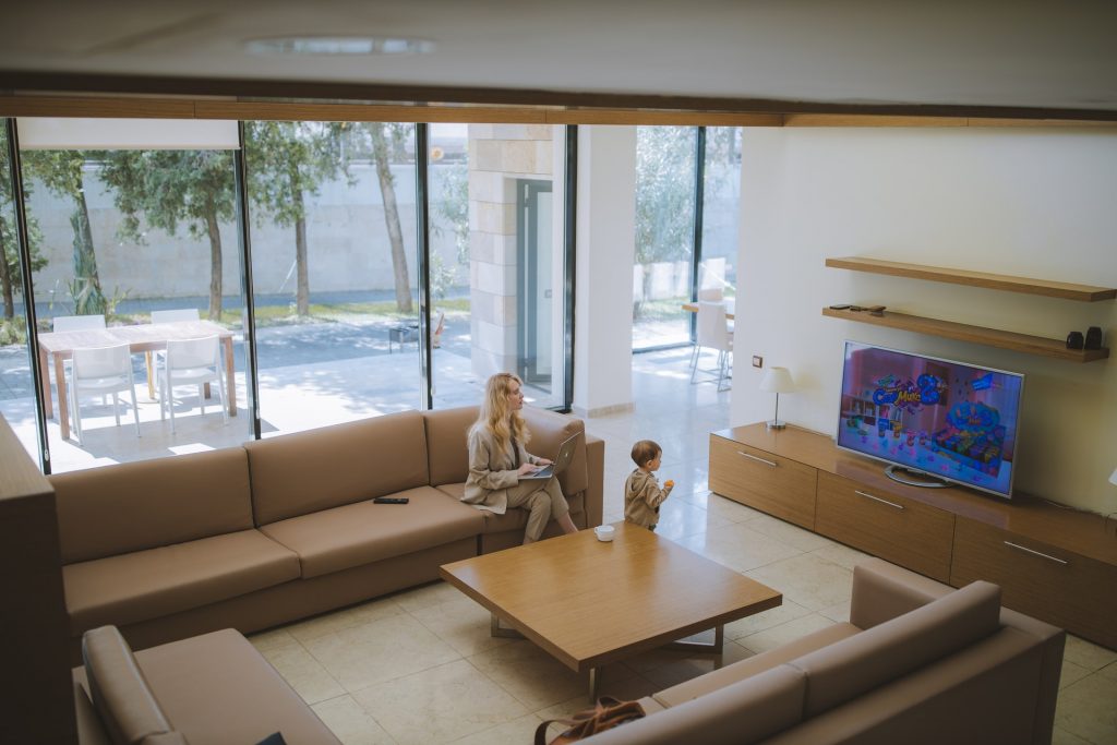 what-are-the-advantages-of-watching-tv-for-child-best-house-decors